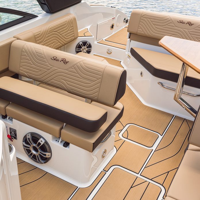 2025-SDX-250-Surf-SDS250-helm-seat-bolster-up-01135-(1)