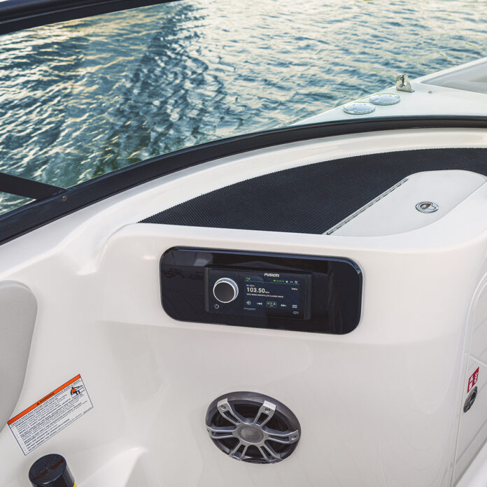 SDX 230 Outboard Fusion® audio display and speaker