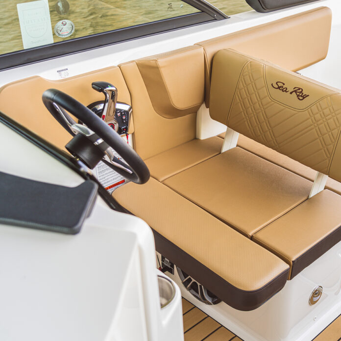 SDX 230 helm seat