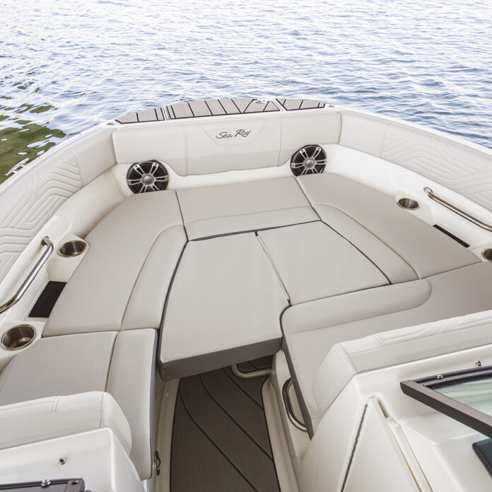 SDX 230 Surf bow seating with filler cushion