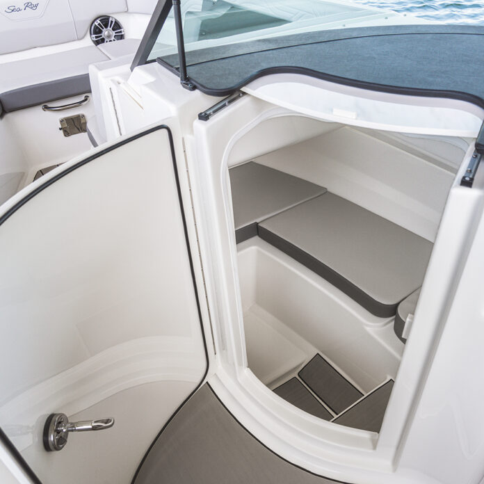 SDX 230 Surf starboard cockpit compartment