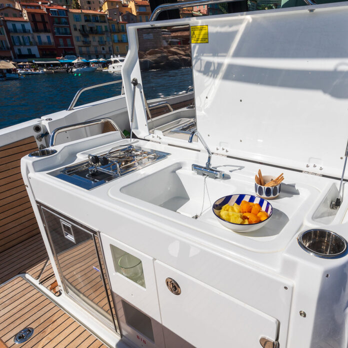 CAP CAMARAT_9.0CCS2_IMAGE_INTERIOR (2)