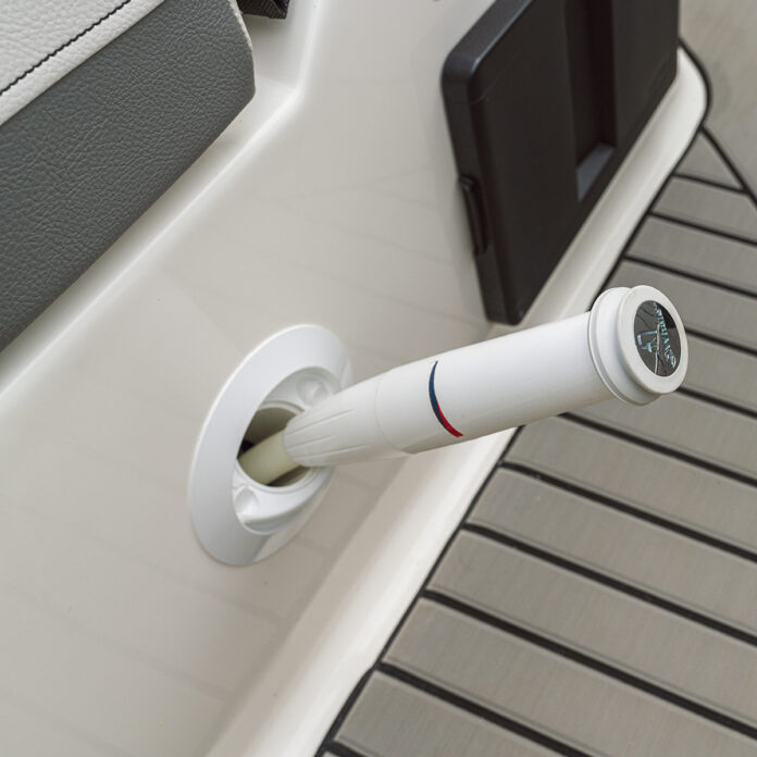 SLX 360 Outboard transom pull-out sprayer